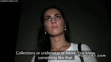 dwie ręce w jej dupie