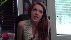 wpadł języczkiem na jej mokrą cipkę