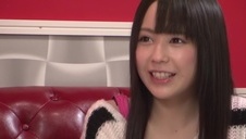 dupiasta murzynka ujeżdża białego kutaska