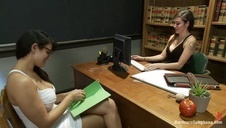 tylko czekała aż wróci i ją przeleci