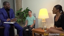 młoda mulatka z kutasem w buźce