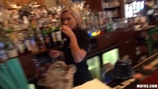 lily adams lubi penetrację na pieska