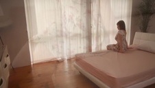 brunetka daje dupy na basenie