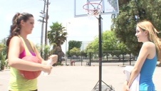 jej hobby to ujeżdżanie