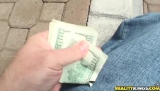 gorące ciało nastoletniej modelki