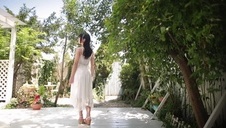 ruda okularnica zabrała się za jego zwierza