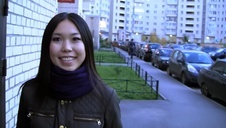 cycata brunetka zaspokaja go ustami