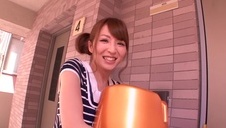 długa pałka w jej dziobie