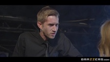 gumowa zabawka młodej onanistki