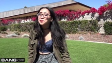 blada z mega dupskiem nieźle rżnięta we włochatą picz