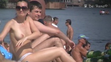 penisek wylądował w jej gorącej wygolonej pipce