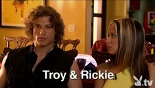 pusia dynda swoimi cyckami