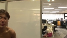 mamcia potrafi uszczęśliwić młodego siusiaczka