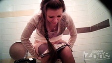 jego żona od razu robi siadł płaski do laski