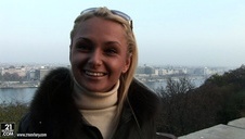 ruchanie dziewczyny na stojąco