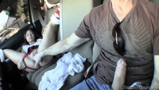 seks z analną brunetką na stojaka