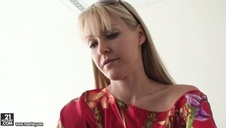 seks ze starą babeczką od tylca