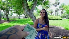 posuwa laseczkę w autobusie