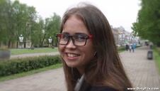 ostry seksik z trzema suczkami