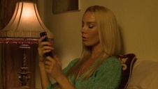 chuda dziunia delikatnie się palcuje