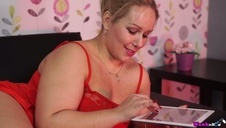 nowa laska sprawdza wytrzymałość swojej pizdy