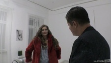 czekoladowa azjatka jest ruchana w obie dziury