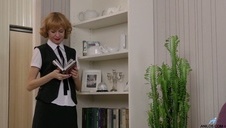 trzydziestka w różowej bieliźnie