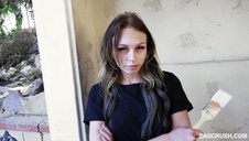 długowłosy z silikonową blond laską