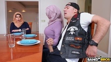 słodka brazylijka lubi brać do buzi