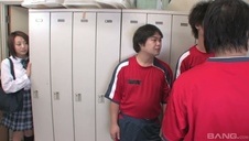 laski zabawiają się podczas gotowania