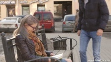 super babeczka w różowych stringach