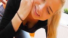 zabawy rudej nastolatki