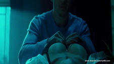 christy mack z silikonowym biustem i tatuażami