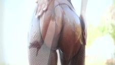 blada i zgrabna blondi jest ruchana w dupsko