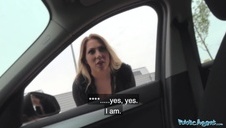 mama pilnuje czy dobrze ją ora