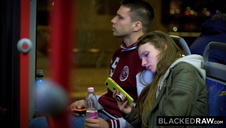 mamuśka zabawia się z sąsiadem