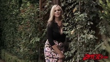 goła milf prosi o minetke