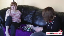 nagrywa laski na plaży