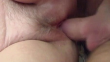 uczennica ujeżdża dużego białego fifola