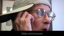 zmuszona do ostrego seksu