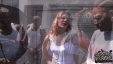 gorący rudzielec zabawia się na kamerce