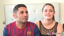 spuszcza się na dupcię corina jayden