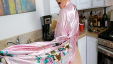 mega gorące laski w sukienkach