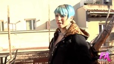 rucha młodą księżniczkę