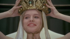 tylko oni dwaj i kilkanaście podpitych i napalonych lasek