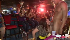 głębokii fisting żoneczki