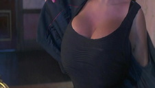 dobrze wygrzmocona spływa swieżą spermą