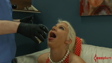 lesbijki ostro się bawią zabawkami