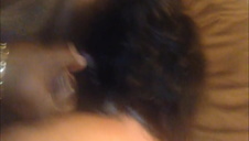 facet pieści boską pokojówkę