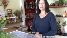 wytatuowana zgrabna i z wielkimi silikonami